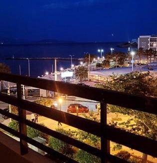 Rafina-Pikermi Apartment | Blue Horizon Gem On The Port