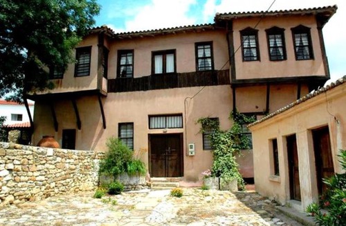 Avdira Apartment | Blue Marianthi