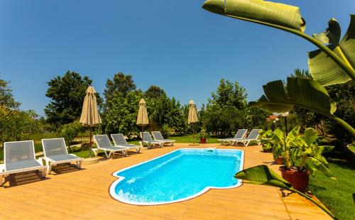 Roda Apartment | Blue wave beach villa with pool 100m from the beach