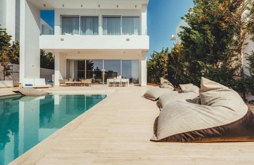 Pernera Villa | Blue Waves 3 Beachfront