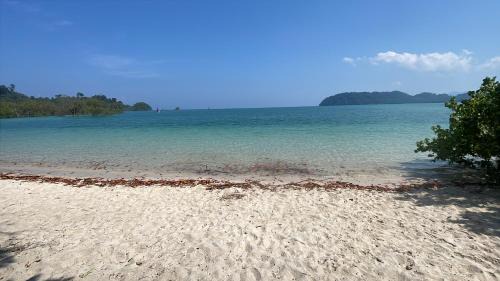 Ranong Hotel | BMB Boun Marvin Bungalows