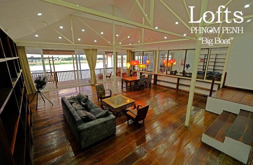 Daun Penh Apartment | BNB Khmer - Loft Riverside Phnom Penh Big Boat