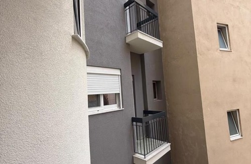 Ilisia Apartment | Bookotel