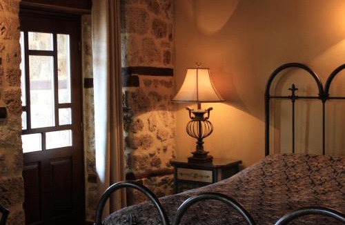 Veroia Hotel | Boutique Hotel Kokkino Spiti