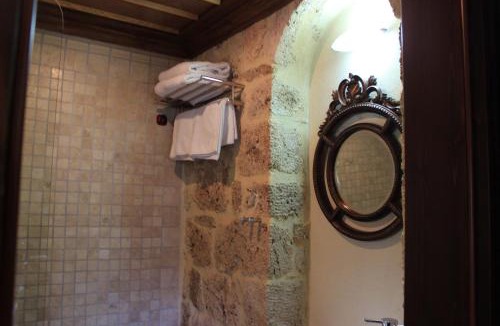 Veroia Hotel | Boutique Hotel Kokkino Spiti