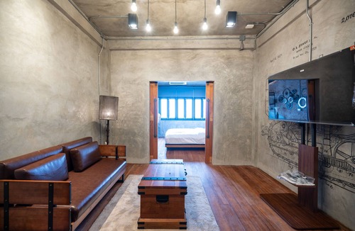 Phra Borom Maha Ratchawang Hotel | Boutique Loft Suite | Old Town BKK – H.O.M