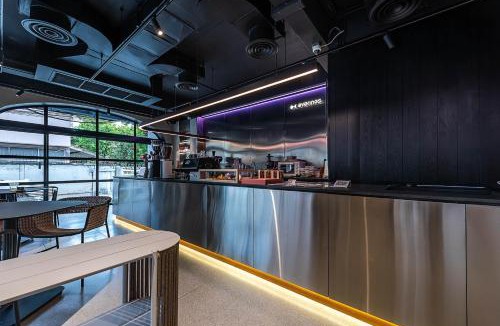 Thanon Phaya Thai Hotel | Boxpackers Pratunam