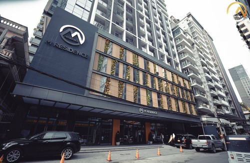 Chamkar Mon Condo | Brand New 1 Bedroom Infinity Pool Down to 50 USD/Night in M Residence