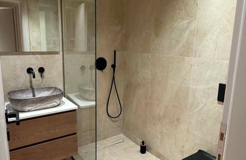 Malia Apartment | Brand new 1st floor 2-bedroom apartment with teracce at the centre of Malia