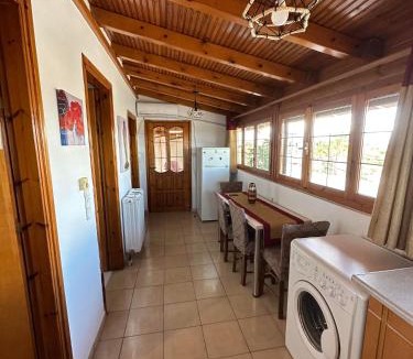 Vartholomio Apartment | Bratis House 2