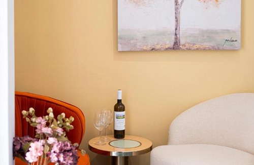 Pangrati Apartment | Bright Apartment with Spacious Balcony in Pagkrati
