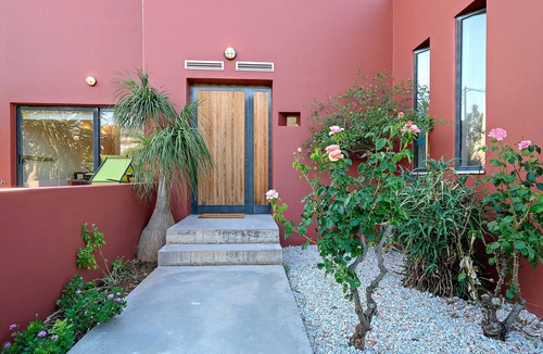 Souda Villa | Bright villa surrounded by orange trees