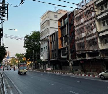 Wang Burapha Phirom Apartment | Bubble Humble Bangkok By Canal