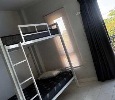 Si Sunthon Hostel | Bull Dog Travel Hostel