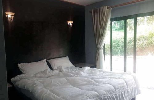 Plai Phraya House | By The Dam Farmstay