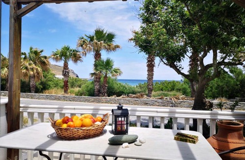 Paleopolis Apartment | By the sea