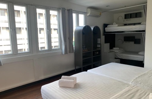 Wang Burapha Phirom Hotel | Cacha Heritage Hotel - Chinatown & Old Town near MRT Sam Yot