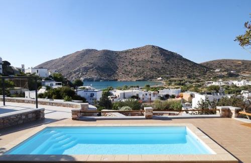 Galissas Apartment | Caldera Suites "Φάρος"