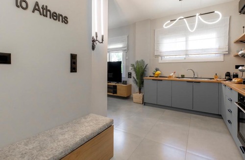 Filopappou Apartment | Callisto Family Apartment for 6 near Acropolis & Philopappou