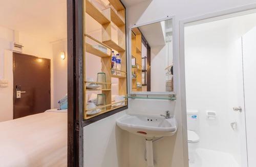 Rama 9 Hotel | Calmly Stay Ratchada