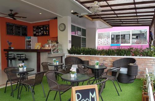 Nanai Road Hotel | Calypso Patong Hotel