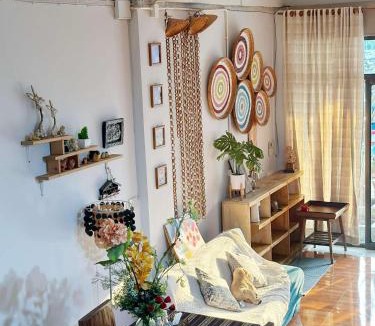 Wua Lai Villa | Candy house wua lai