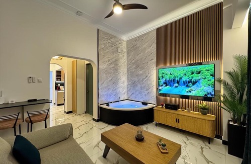 Larissa Apartment | Carpos Luxury Collection - Suite with Jacuzzi and Ancient Theatre View