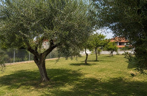 Anemomilos Apartment | Casa Plati 2 - Peaceful Garden Stay with Pool