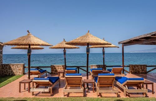 Alissos House | Castella Beach