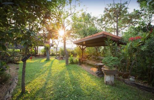 Ayutthaya Villa | Cattani's Riverside Home