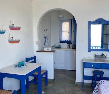 Drios House | Cavos Studio by the sea (North)