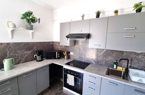 Larnaca City Centre Apartment | CENTER 2br | 250m walk from beach | parking :)