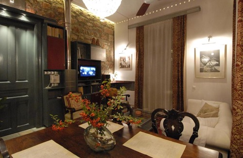 Athens Villa | Central Athens Period House with Pool