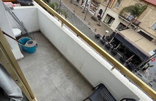Larnaca City Centre Apartment | Central Larnaca apartment - AC, WiFi & short walk to the beach