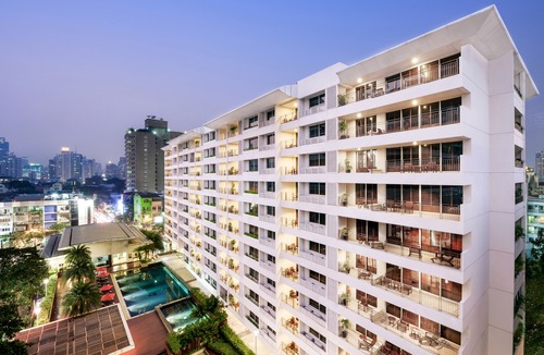 Wattana Hotel | Centre Point Sukhumvit Thong-Lo
