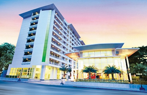 Wattana Hotel | Centre Point Sukhumvit Thong-Lo