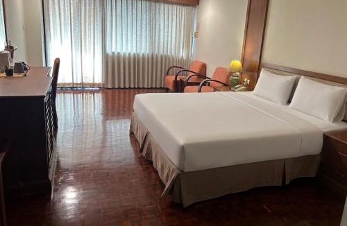 Kamphaeng Phet Hotel | Chakungrao Riverview Hotel