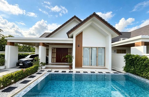 Chalong Villa | Chalong Serenity 3BR Private Poll Villa Phuket