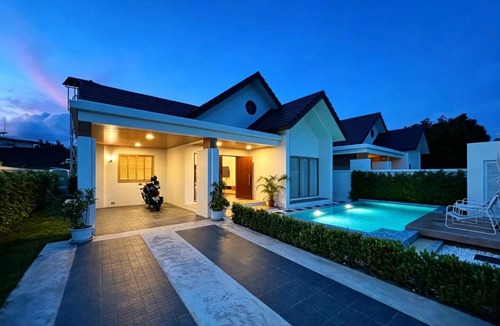 Chalong Villa | Chalong Serenity 3BR Private Poll Villa Phuket