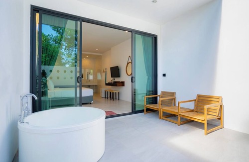 Khlong Khut Bed & Breakfast | chaolaoseabreeze.com