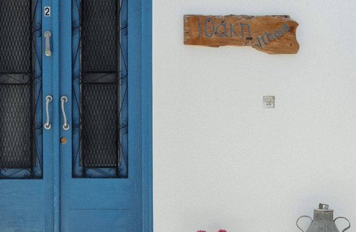 Agios Theodoros Apartment | Charming 2BR Village Getaway Near the Beach