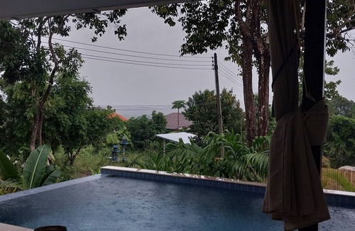 Ko Pha-ngan Villa | Charming 3-bed/2-bath pool water view villa; WiFi, AC in Hin Kong; 30+ days only