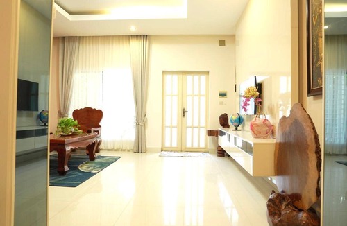 Ruessei Kaev House | Charming 3-bedroom townhome in enchanting Phnom Penh - Win Win Home
