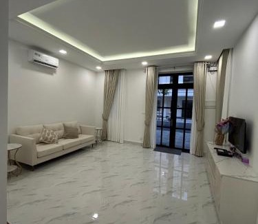 Sangkat Bak Khaeng House | Charming 4-bedroom townhome in vibrant Phnom Penh!