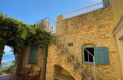 Symi Villa | Charming villa in Symi with stunning view