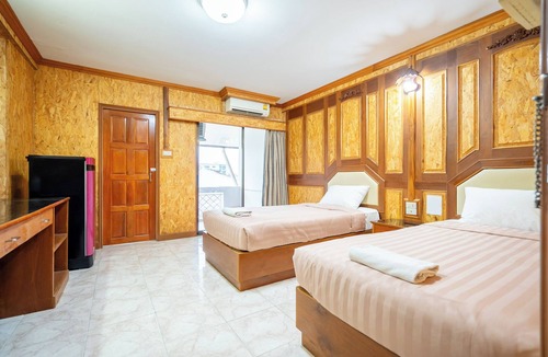 Nai Mueang Hotel | Chatsuree Mansion