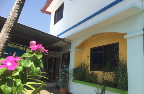 Pa Daet Bed & Breakfast | Chatters area Room, 1 stop travel service