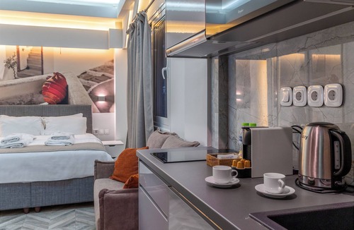 Athens City Centre Apartment | Chic Centre Suites Athens