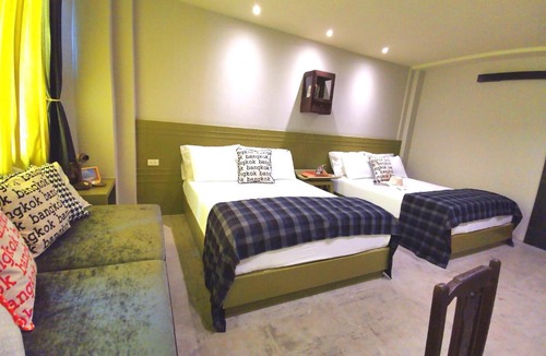 Thanon Phaya Thai Bed & Breakfast | Chomm House