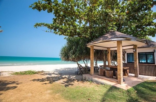 Khanom Hotel | Chonnapha Resort